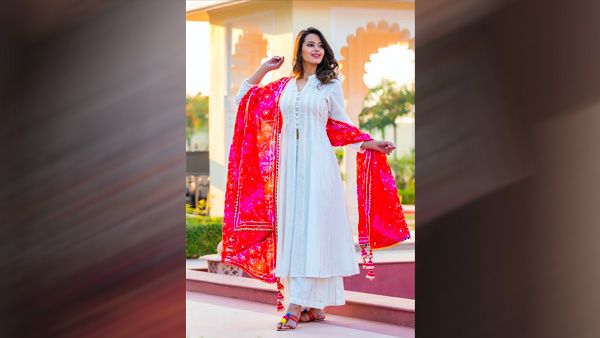White Suit & Bandhani Dupatta