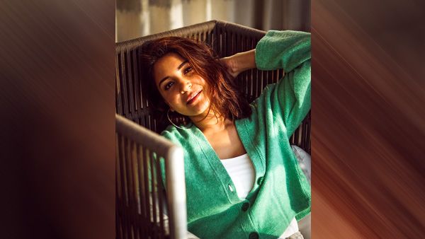 Anushka Sharma’s Cropped Sweater