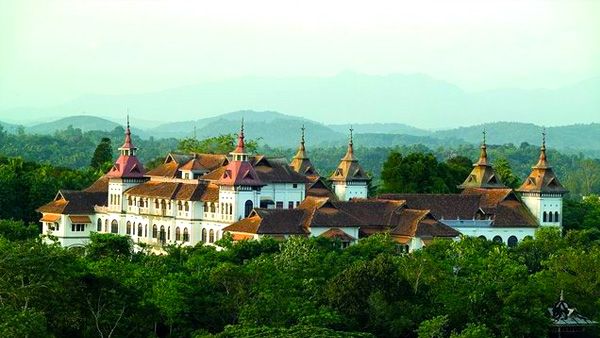 5. Kowdiar Palace, Thiruvananthapuram 5. Kowdiar Palace, Thiruvananthapuram