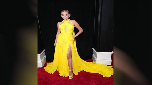 Kelsea Ballerini in Prabal Gurung