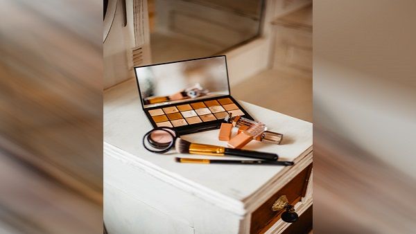 Use Makeup As Multitaskers 