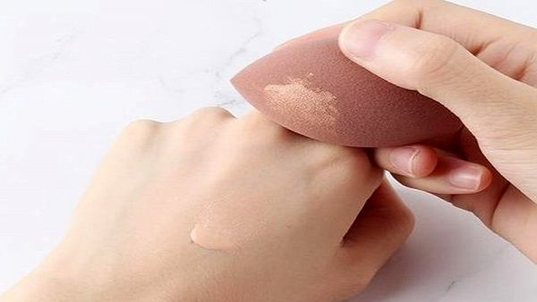 Makeup Sponge for Sleek Finish