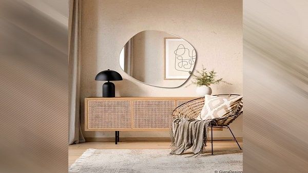 Decorate With Pretty Mirrors