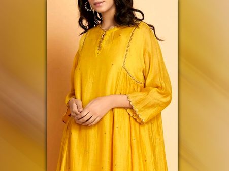 8. Yellow Equals Broken Heart