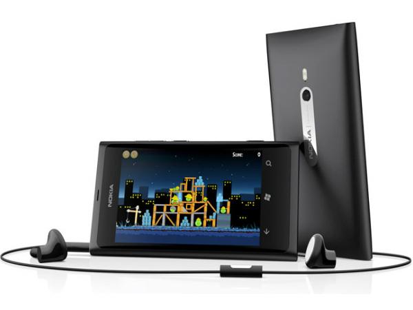 નોકિયા લૂમિયા 800 