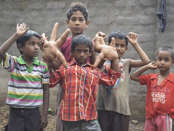 મિત્રો સાથે કલીમ