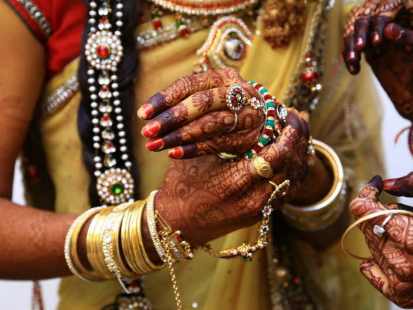 એક જ ગોત્રની યુવતી