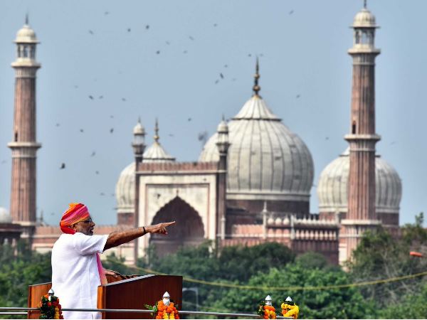 નવયુવાનોને લેવી જોઇએ તેમનામાંથી શીખામણ