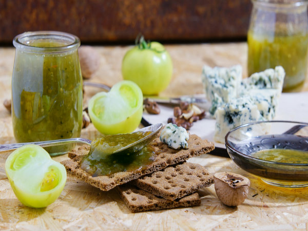 Green Tomato Remedy To Reduce Varicose Veins
