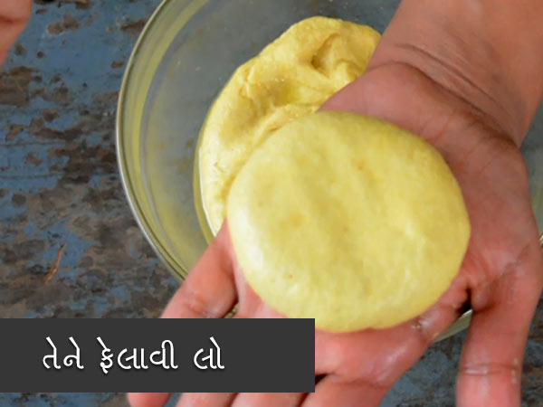  નારિયેળ પૂરણ પોલીની રેસિપી