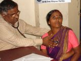 स्तन कैंसर के बारे में महिलाओं को डॉक्‍टर से बात करने में होती है झिझक