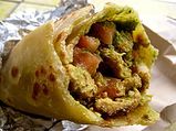 सुबह का टेस्‍टी नाश्‍ता ऑलू रोटी रोल 