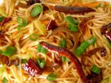  केवल 10 मिनट में बनाएं एग नूडल्‍स 