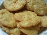 मसालेदार चटपटी मठरी 