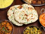 कढाई पनीर के साथ खाइये गार्लिक नान