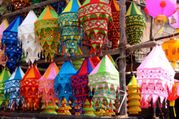 सुंदर कंदील से सजाइये अपना घर 