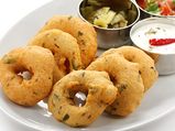 ब्रेकफास्‍ट में खाएं मसाला सांभर वड़ा 
