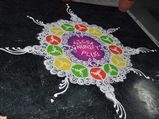 कैसे साफ करें रंगोली? 