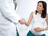 प्रेगनेंसी और उसके बाद तक बाल क्‍यूं झड़ते हैं?  