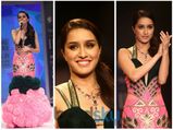 IIJW 2014: श्रद्धा कपूर ने गीतांजलि जेम्स पहन कर लगाई रैंप पर आग 