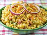 बच्‍चों को जरुर खिलाइये ये चटपटी मैकरोनी चाट 