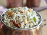   लंच बॉक्‍स के लिये काली मिर्च पोहा 