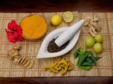  विश्व कैंसर दिवस: कैंसर से बचाने वाली 5 जड़ी बूटियां 