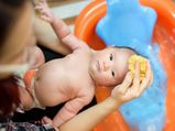  शिशु की रंगत और भी निखर जाएगी अगर आजमाएंगी ये टिप्‍स 
