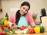  आप भी डिप्रेशन से मुक्‍त हो सकती हैं अगर जम कर खाएंगी फल और सब्‍जियां 