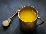  खाने में रोज़ खाएंगे घी तो महीनेभर में ऐसे कम होगा मोटापा 