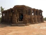 राजस्‍थान का ये श्रापित मंदिर जहां रात होते ही इंसान बन जाते है पत्‍थर