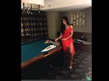 IIFA  में हिस्‍सा लेने पहुंची कैट दिंखी रेड ड्रेस में 