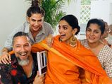  दीपिका-रणवीर की शादी की रस्‍में हुई शुरु, एथनिक लुक में दिखी होने वाली दुल्‍ह‍िनयां 