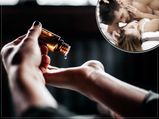 ये सुगंधित तेल आपकी बेजान सेक्‍स लाइफ में डाल देंगे जान, ऐसे करते हैं ये काम 