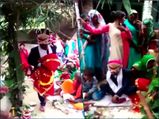 Viral: लकड़ी के पुतले को साड़ी पहनाकर दूल्हे ने रचाई शादी,  कारण जानकर चौंक जाएंगे आप