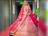 खूबसूरत लुक के लिए लहंगे के साथ इन तरीकों से ड्रेप करें दुपट्टा