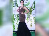 गौहर खान की तरह कैरी कर  स्टाइलिश गाउन, दिखें ग्लैमरस 