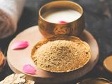 ड्राइ स्किन हो या ऑयली हर स्किनटाइप के लिए परफेक्ट है मुल्तानी मिट्टी के ये  फेस पैक