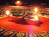 Diwali 2021: इस साल दिवाली पूजन के लिए ये है सबसे उत्तम समय, माता लक्ष्मी के इन मंत्रों का जरुर करें जाप
