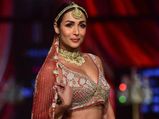 Lakme Fashion Week: लैक्मे फैशन वीक में दिखा मलाइका अरोड़ा का ब्राइडल लुक