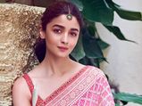 Festive Makeup Look: फेस्टिव सीजन में इन 6 स्टेप में करें सटल मेकअप, पाएं खूबसूरत लुक 