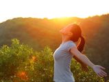 सुबह की पहली किरण स्किन के लिए है फायदेमंद, जानें सुबह की धूप के  फायदे 