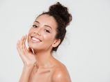 Summer Skin Care: समर में स्किन हो जाती है चिपचिपी, तो यह उपाय आएंगे आपके काम