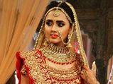 Wedding 2022 Trends: खुले बालों से अर्दी लहंगा तक एक्ट्रेस ने बनाएं ये वेडिंग ट्रेंड्स 