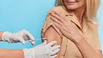 National Vaccination Day 2023: हर महिला को हेल्दी रहने के लिए जरूर लगवानी चाहिए ये 6 वैक्सीन