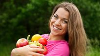Food For Hairs: गर्मी में टूटते, झड़ते बालों से हो गए हैं परेशान, अपनी डाइट में शामिल करें ये 21 हेल्दी फूड्स