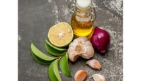 Hair Care Tips: स्कैल्प पर लगाएं लहसुन और प्याज का तेल, मखमल जैसे हो जाएंगे बाल