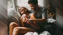 Relationship Tips: वो इशारे जो बताते हैं आपके पति आपसे बेइंतिहा मोहब्बत करते हैं