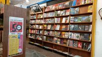 May Day Bookstore: दिल्ली का एक ऐसा बुक स्टोर जहां कॉफ़ी के साथ 20 रुपए की किताबों की भी मिलेगी सेल
