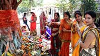 Vat Savitri Vrat Niyam: ऐसे करें वट सावित्री की पूजा ताकि सुहाग दीर्घायु हो और मिले संतान प्राप्ति का आशीर्वाद